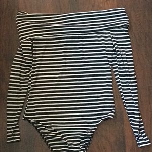 NWOT Socialite Off the Shoulder Bodysuit M